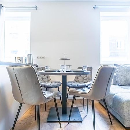 Charming 1Br And 1Lr Apt Modern Design Donaustadt Wien Exteriör bild