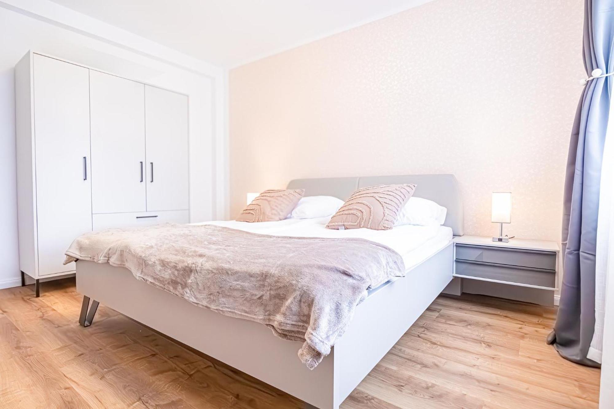 Charming 1Br And 1Lr Apt Modern Design Donaustadt Wien Exteriör bild