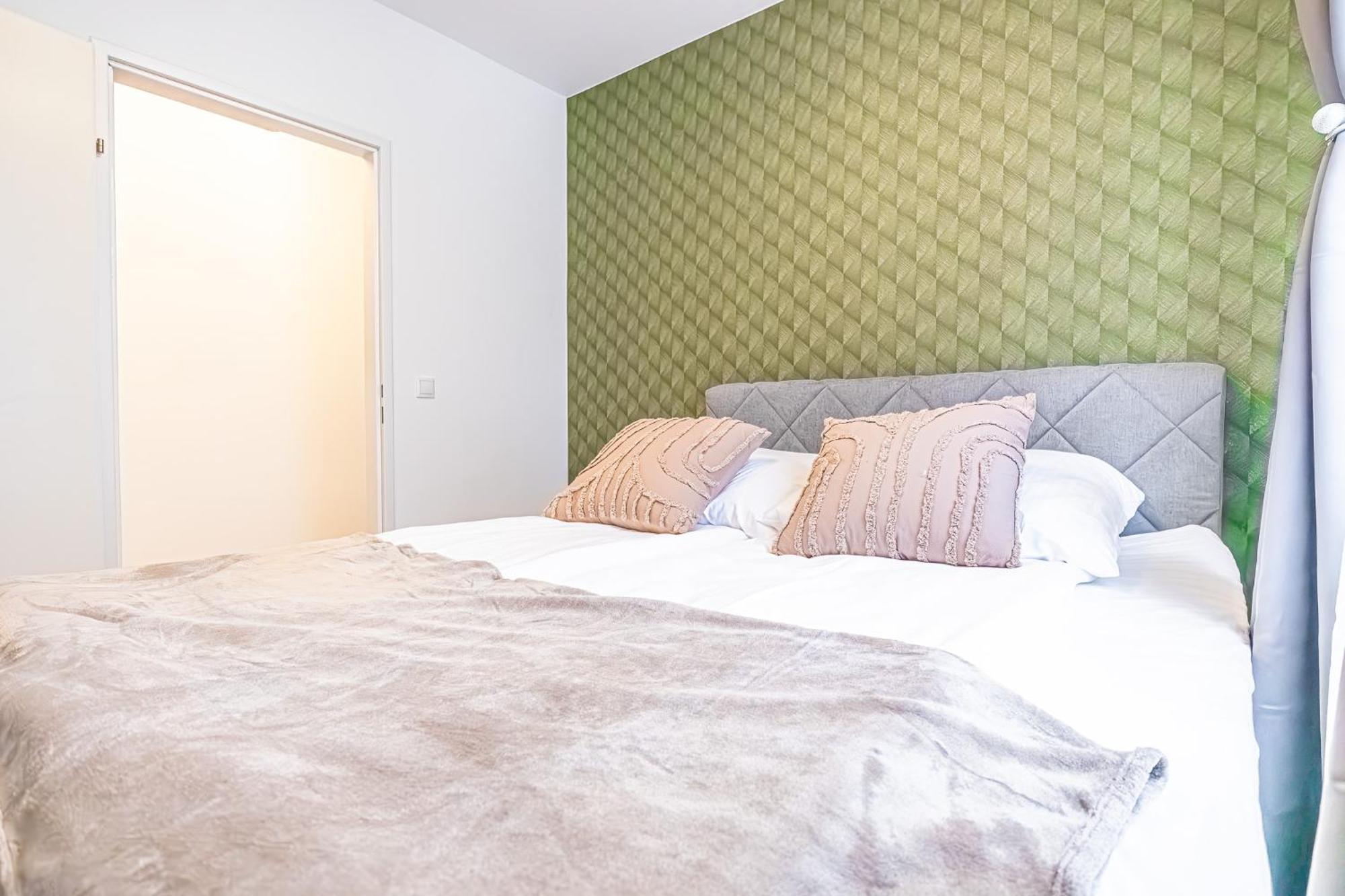 Charming 1Br And 1Lr Apt Modern Design Donaustadt Wien Exteriör bild