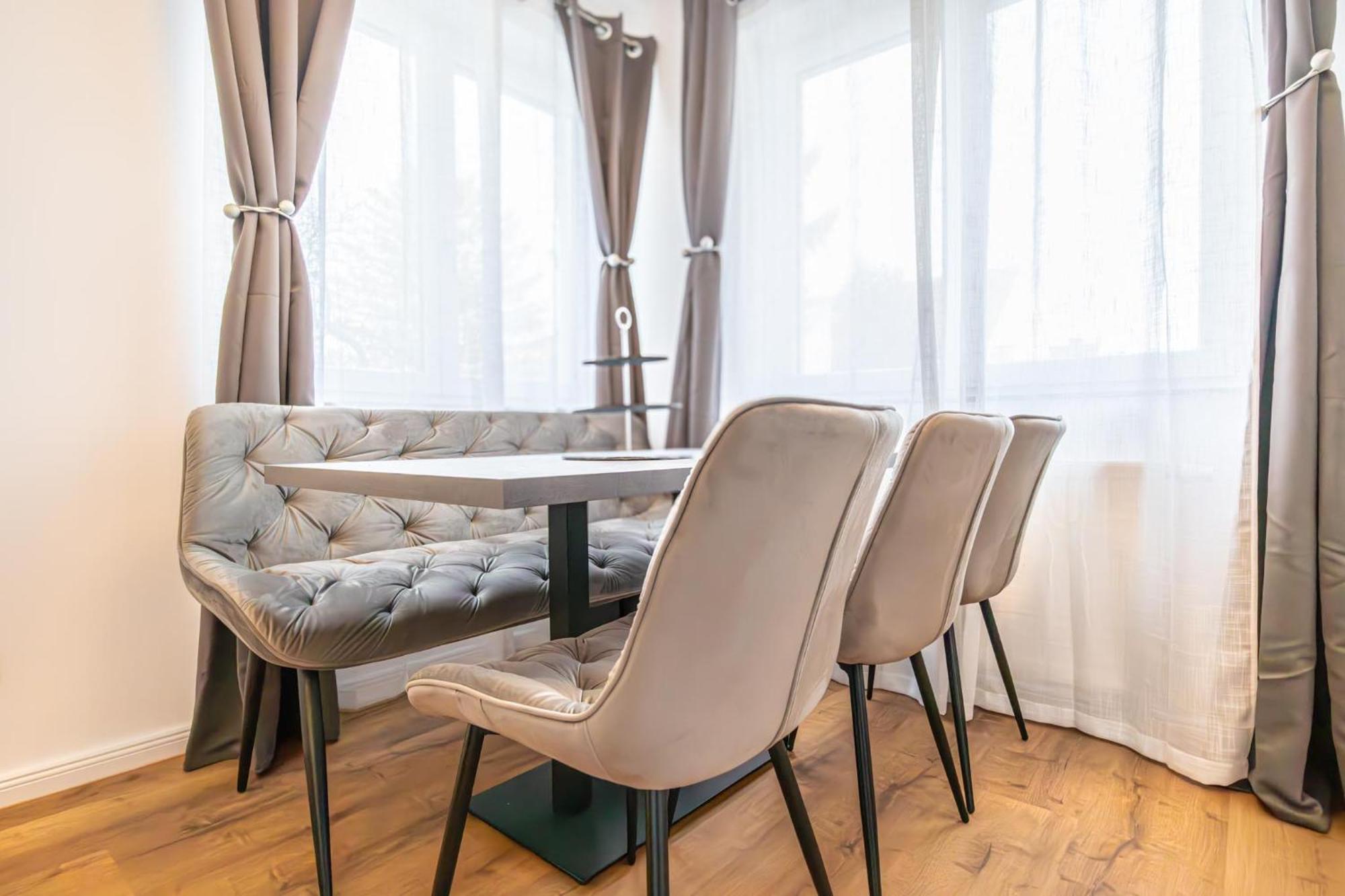 Charming 1Br And 1Lr Apt Modern Design Donaustadt Wien Exteriör bild