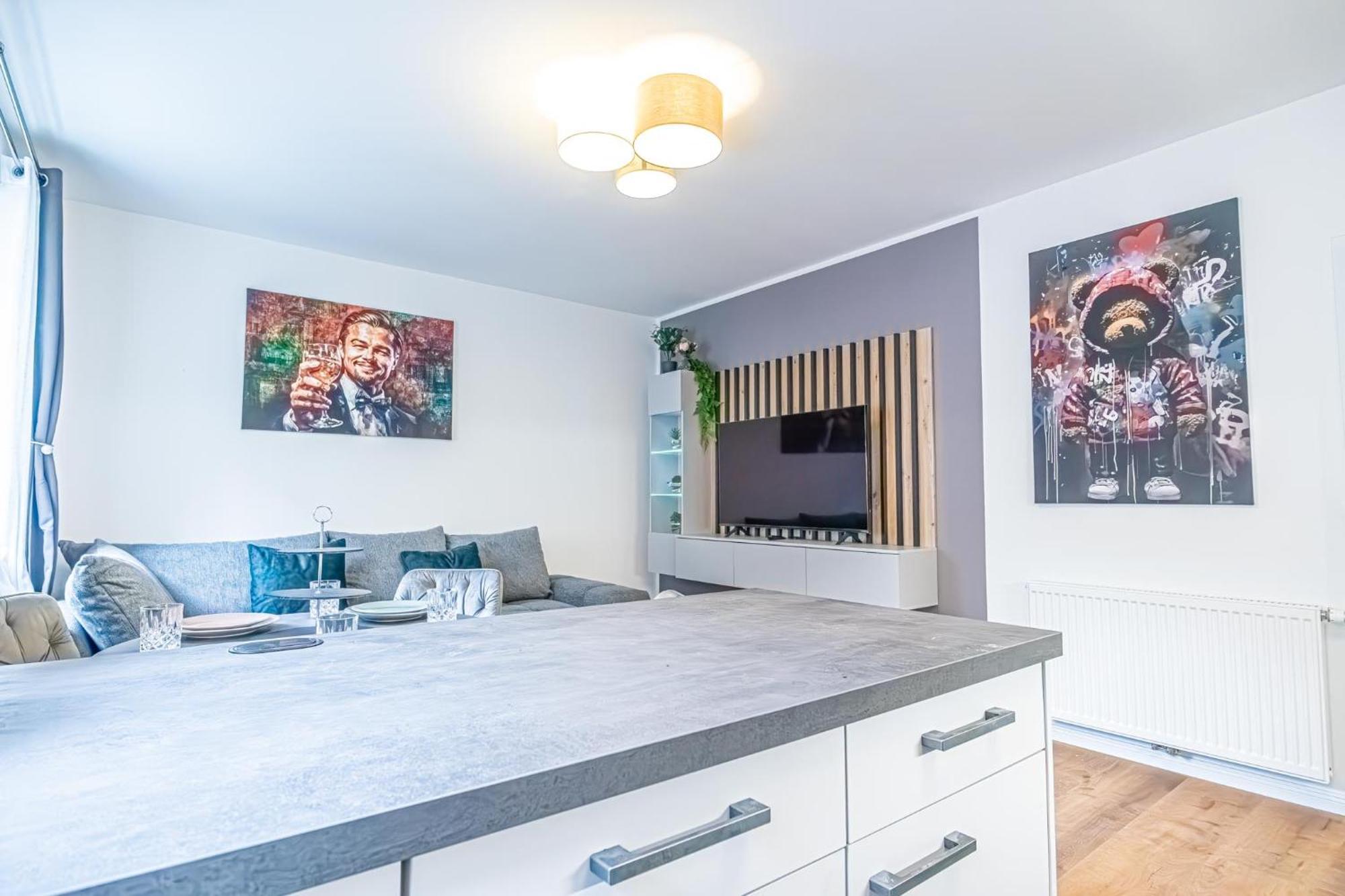 Charming 1Br And 1Lr Apt Modern Design Donaustadt Wien Exteriör bild
