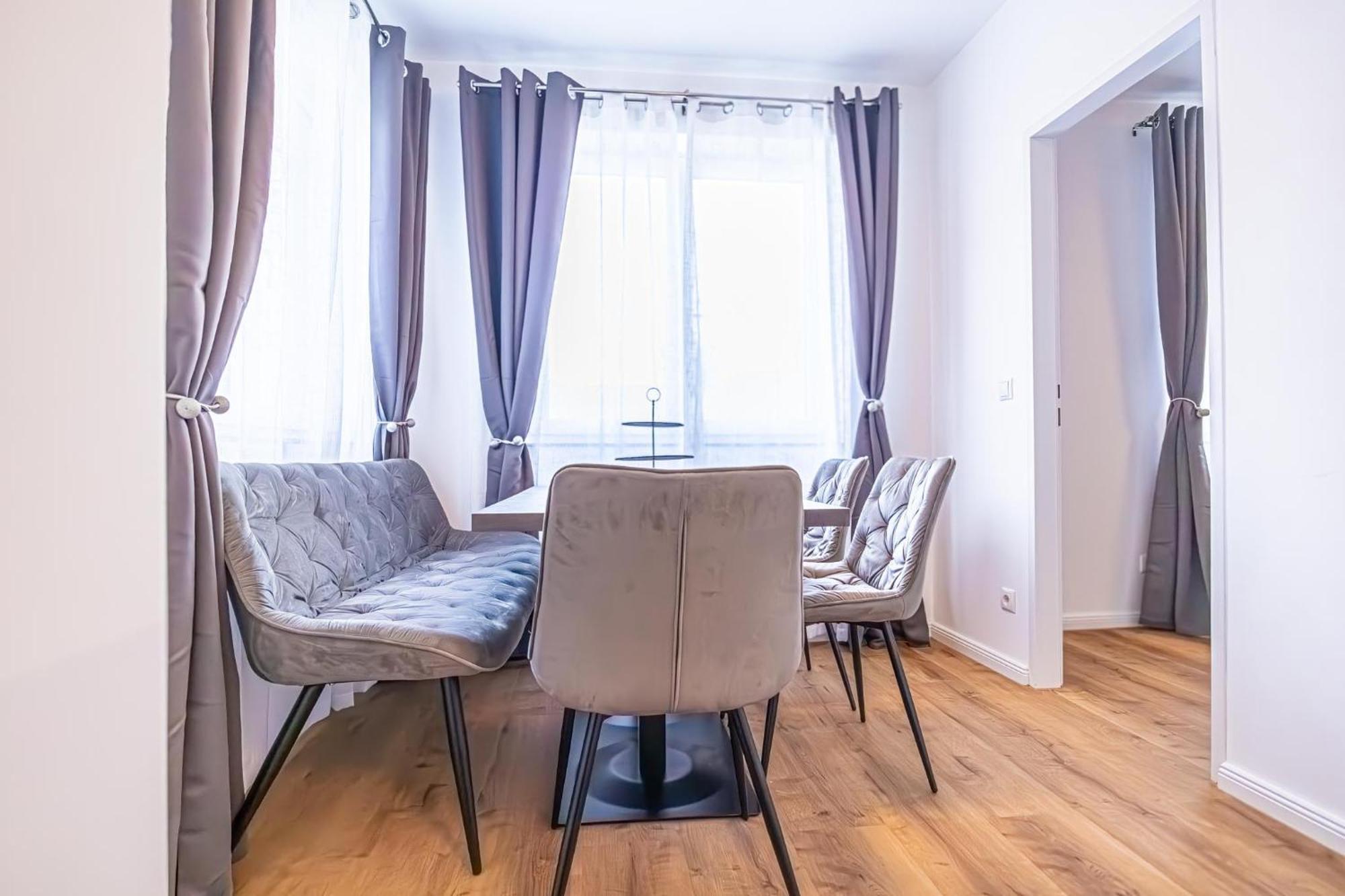 Charming 1Br And 1Lr Apt Modern Design Donaustadt Wien Exteriör bild